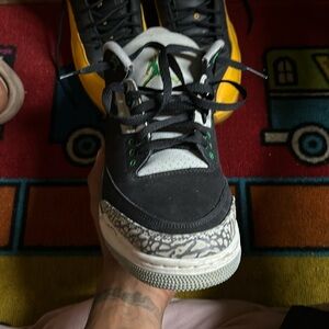 Jordan 4